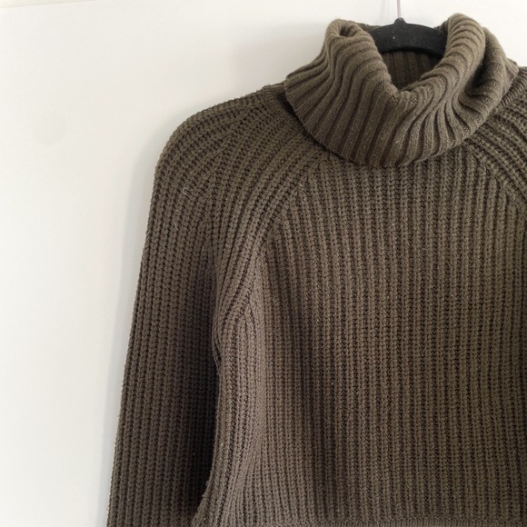 A.L.C. Ribbed Crop Wool Sweater - Picture 7 of 12